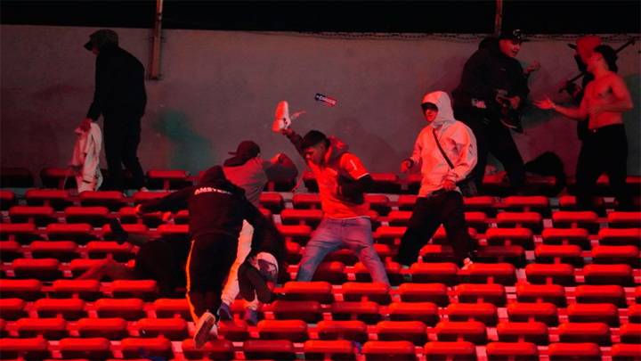 Independiente empataba frente a Universidad de Chile y el partido se suspendió por incidentes