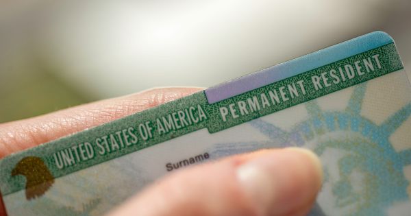 Se confirmó la peor noticia para inmigrantes: Estados Unidos confirmó una nueva ley que pone en riesgo a todas estas familias