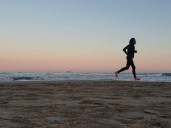 Cuánto tiempo debés correr sin parar según tu edad, según expertos en salud
