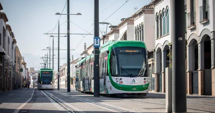 El Metro de Granada analizará el impacto de sus ruidos y vibraciones en viviendas particulares tras incorporar los nuevos trenes