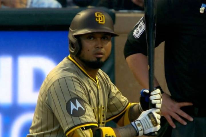Luis Arráez anota 2 veces en su antiguo parque y ayuda a los Padres a retomar la senda del triunfo