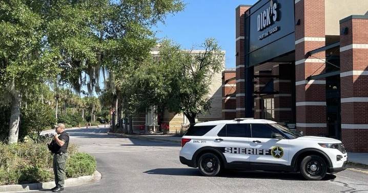 Possible explosive device reported at Bluffton pharmacy
