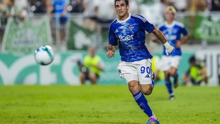 Iván Azón ya sabe cuál será su nuevo club