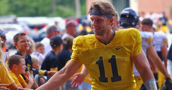 What defines success for Mark Gronowski in quarterback’s Iowa debut?