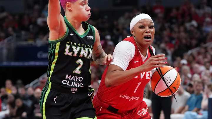 Indiana Fever guard Odyssey Sims has apparent injury vs Minnesota Lynx