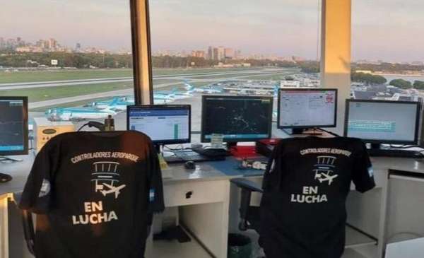 Acuerdo entre el Gobierno y controladores áereos: se normalizan los vuelos