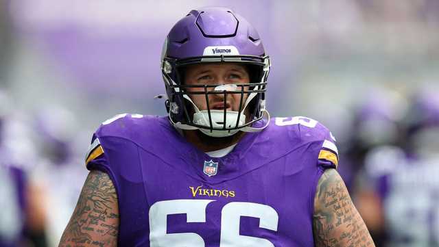 Report: Bengals fortify offensive line, sign veteran guard Dalton Risner