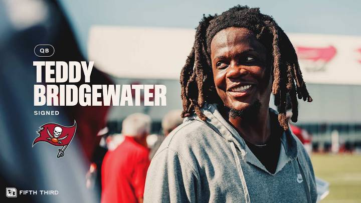 Bucs Sign Veteran QB Teddy Bridgewater