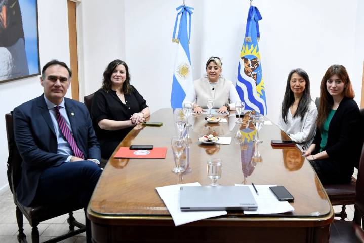 Avanzan acciones para fortalecer el Sistema de Salud en Santa Cruz