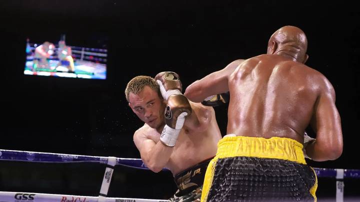 EEUU deporta al excampeón mundial de boxeo Julio César Chávez Jr. y es encarcelado en México