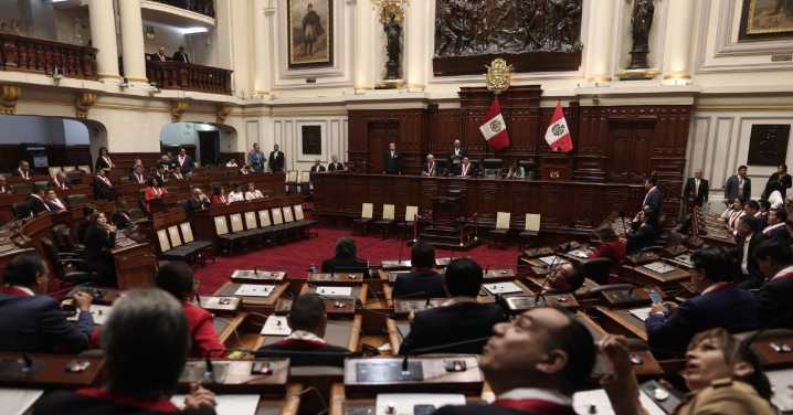 Congresistas reaccionan al encarcelamiento de Martín Vizcarra: "Me encantó ver su cara de sorpresa"