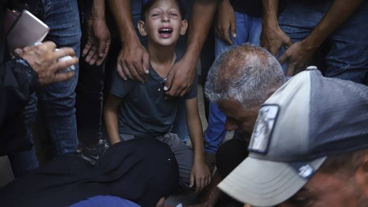 Israeli forces kill 4 more aid seekers as northern Gaza braces for looming offensive