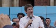 Muere Miguel Uribe Turbay, senador y aspirante presidencial colombiano, tras dos meses de lucha por su vida