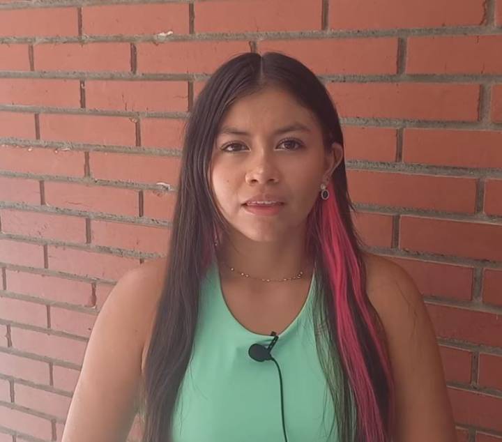 FIJA SU MIRADA EN LA ÉLITE