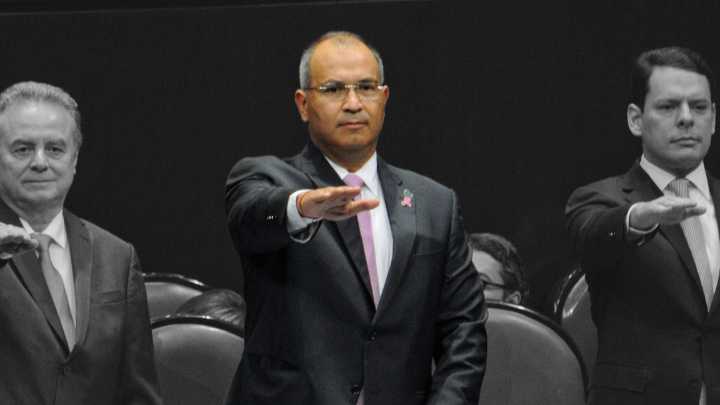 Detienen en Estados Unidos a Carlos Treviño Medina, exdirector de Pemex; será deportado a México