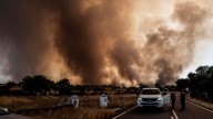 España y Portugal se vuelcan con Extremadura: siete comunidades ayudan a la región a combatir los incendios