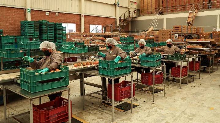 México registra déficit comercial de 16.7 mmdd en julio