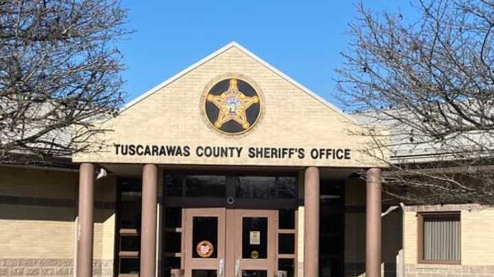 Search continues for missing Man after 4-year-old son found dead in Atwood Lake