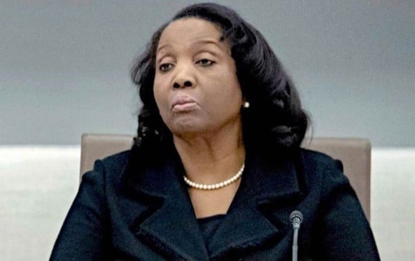 Despide Trump a gobernadora de la Fed, Lisa Cook