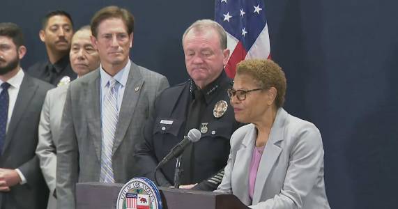 Los Angeles authorities bust "Rich Rollin'" burglary crew allegedly associated with dozens of break