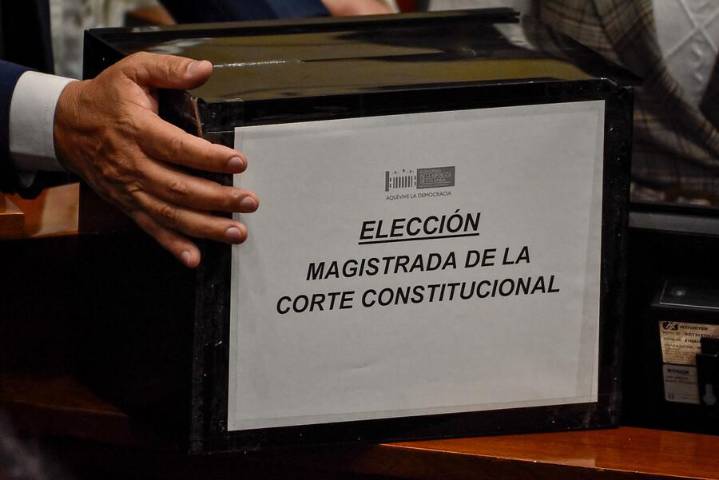 ¿Cómo es el proceso para elegir magistrados de la Corte Constitucional?