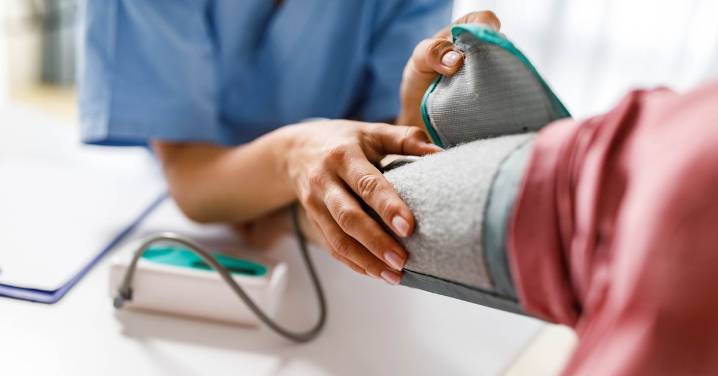 Queensland government reaches pay agreement with nurses and midwives union