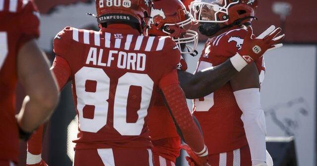 Big second half spurs Calgary Stampeders to 32-15 win over Saskatchewan Roughriders