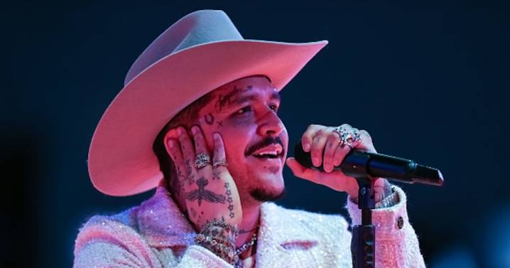 Aseguran que Christian Nodal atraviesa una seria crisis financiera
