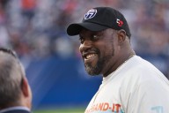 Warren Sapp Scares Julian Lewis Off With 3-Word Message After Rival QB Broke Locker Room Code