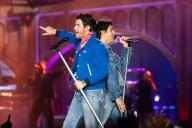 Thunderstorms put damper on Jonas Brothers concert