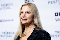 Mira Sorvino to make Broadway debut as Roxie Hart in 'Chicago'