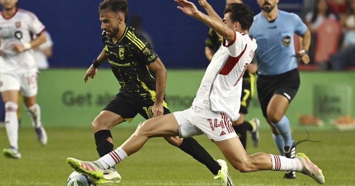 Jules-Anthony Vilsaint scores for Toronto in 1