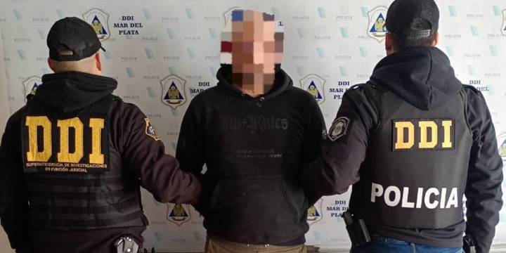 Cayó un delincuente que amenazó con un arma y le robó el auto a un chofer de una app de viajes: “Frená porque te mato”