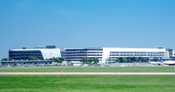 2 injured when Houston-bound SkyWest flight hits turbulence and diverts to Austin, Texas