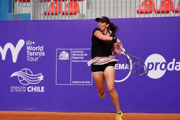 Fernanda Labraña y Antonia Vergara brillan en el debut del primer LP Open Series by IND