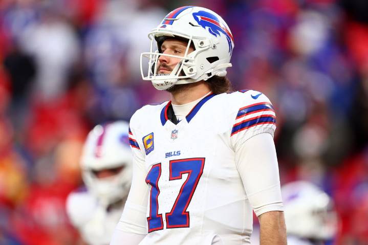 Bills Coach Throws Josh Allen and Co. to the Wolves After QB’s Quip on Bears Loss Josh Allen and the Bills regroup after a blowout loss to the Bears, sending a sharp message as training camp intensity