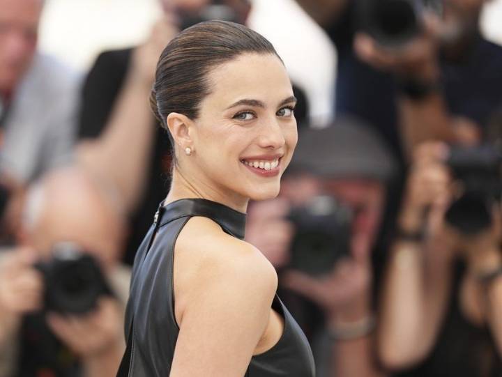 Andie MacDowell’s daughter tries to set her up with Bill Murray