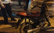 Menor de edad hurtó una moto y fue aprehendido por su propietario