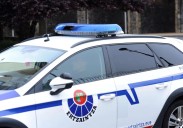 Roba en un bar de Lasarte-Oria y se oculta de los ertzainas en un balcón, pero es delatado por un vecino