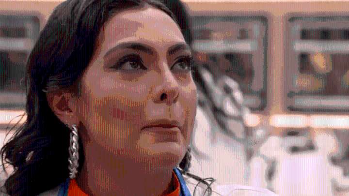 Valeria extraña a su perrito y a su familia en Top Chef VIP