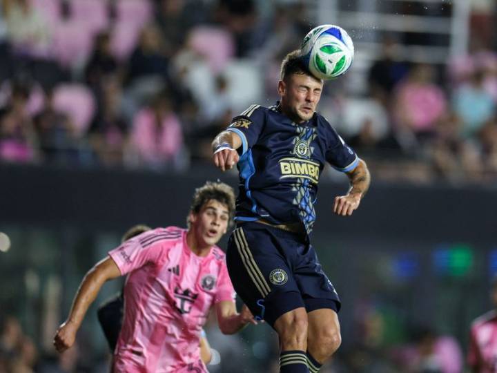 Union rule D Ian Glavinovich (knee) out for season