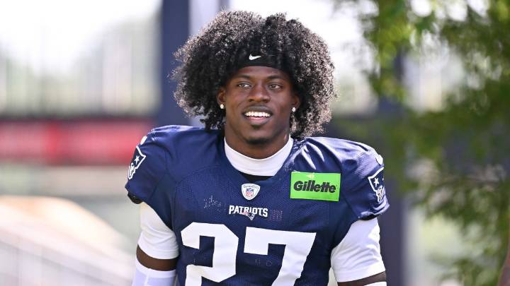 Patriots CB Marcellas Dial suffers torn ACL: Report