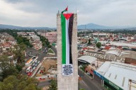 Bandera de Palestina, en todo lo alto del Obelisco