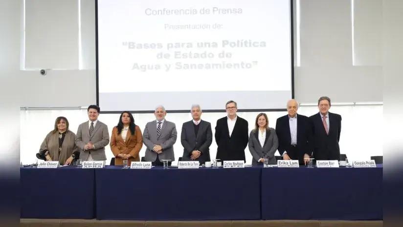 Seis partidos políticos firman acuerdo con propuestas para mejorar los servicios de agua y saneamiento en el país