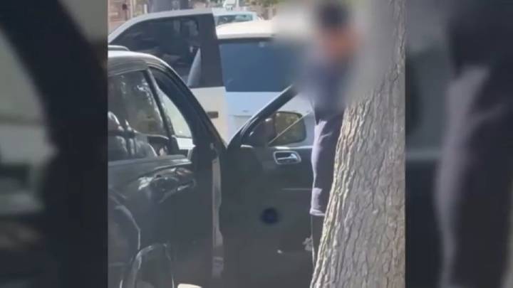 Mom of teen detained in front of Arleta school announces legal action against feds