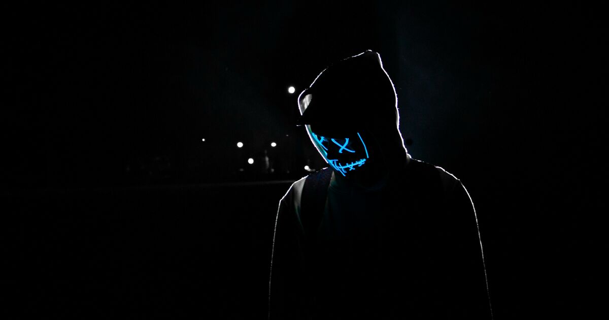 “What Dark Trait Do You Secretly Possess?” Uncover Your Hidden Shadow In 28 Questions