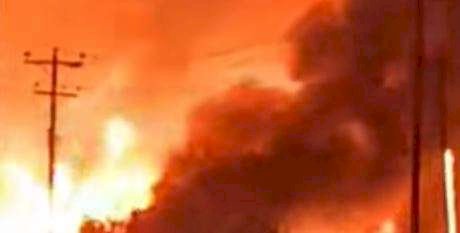 Se incendia maderería en la avenida Venceremos