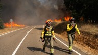 Se reactiva el incendio forestal de Zamora, mientras los vecinos de Cubo de Benavente denuncian falta de recursos