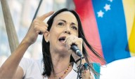 María Corina Machado asegura que Maduro y el chavismo tiemblan ante operación militar de EEUU