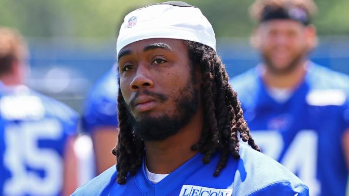 James Cook's 'business' pause raises contract questions at Bills camp